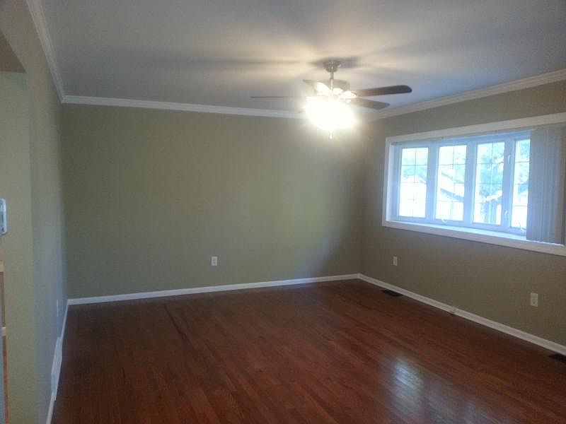2nd image of 19 Hoffman Ave