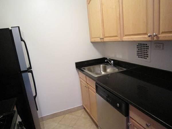 1st image of 125 Riverdale Ave