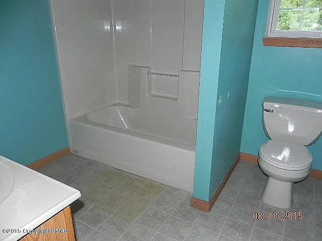 2550 Skyway Dr photo 1