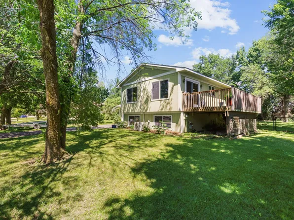 8972 Trista Ln, Saint Bonifacius, MN 55375