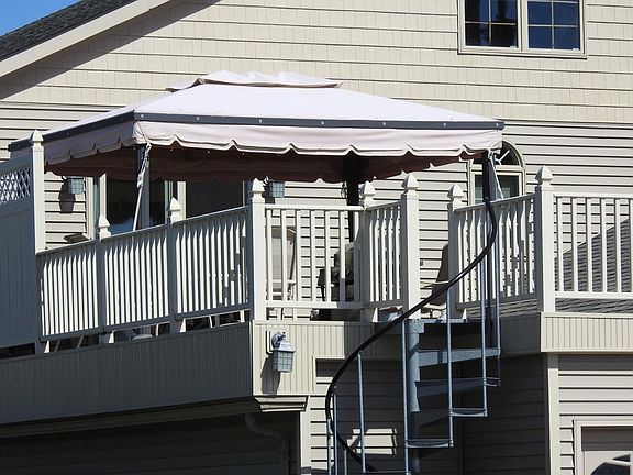 3rd image of 8581 Wickham Blvd #A