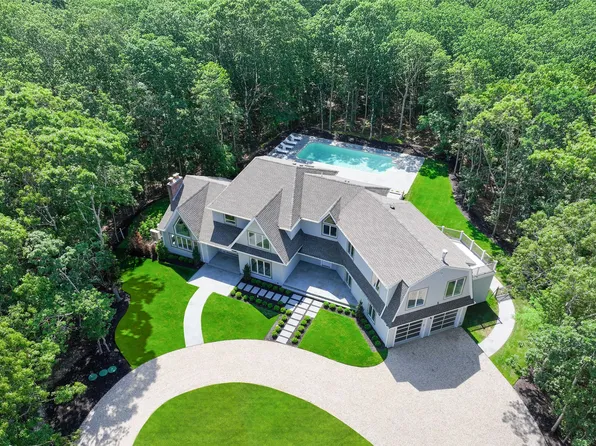 1951 Deerfield Rd, Water Mill, NY 11976