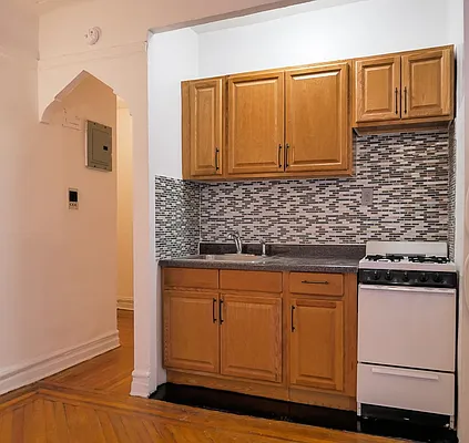 Rented by Marjorie Thompson, LREB | media 2