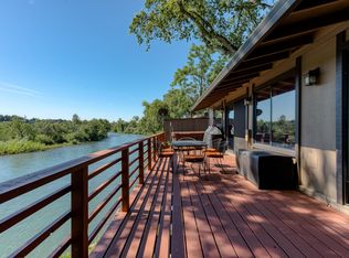 139 Village Dr, Redding, CA 96001