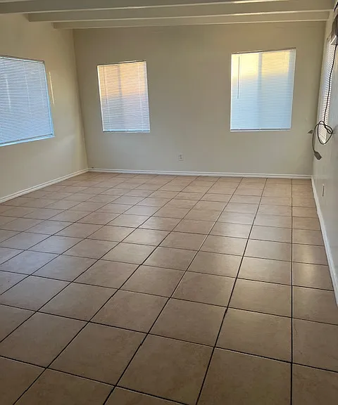 15558 Hesperia Rd #A — Photo 15