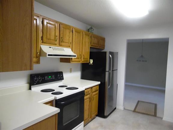 5th image of 117 Lakeside Dr