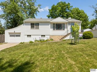 1910 Lindyview Ln, Bellevue, NE 68005