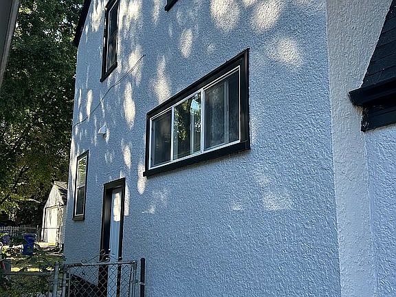 4th image of 778 Minnehaha Ave W