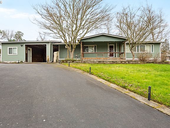 3rd image of 2373 Wild River Dr