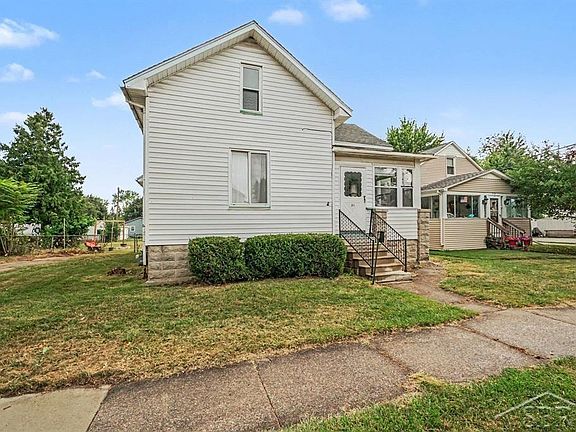 2nd image of 817 17th St