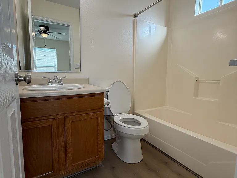 225 Desert Rose Ct #4C — Photo 5