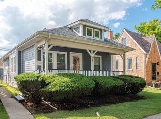 2524 Burr Oak Ave, North Riverside, IL 60546