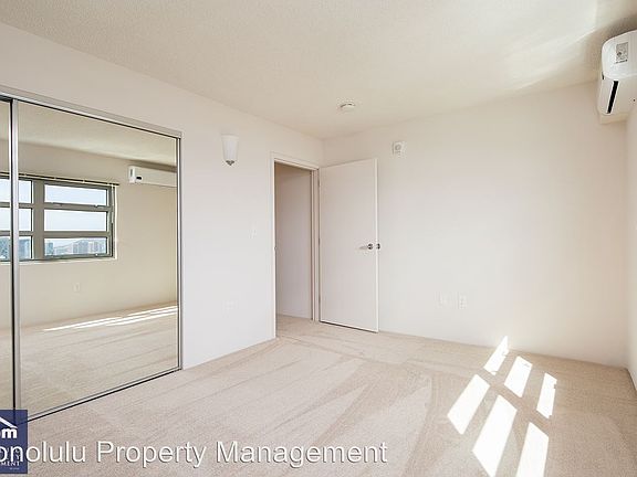 4th image of 801 South St APT 4224