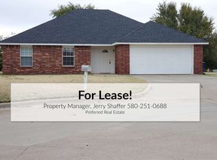 3205 Lansbrook Ct, Duncan, OK 73533