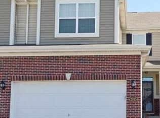 2935 Church Rd, Aurora, IL 60502