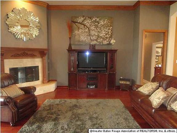 4th image of 40144 Swan Cir