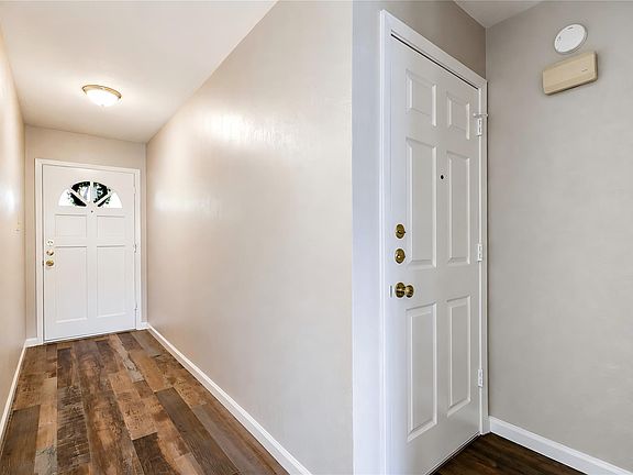 2nd image of 12710 Fenimore Ct