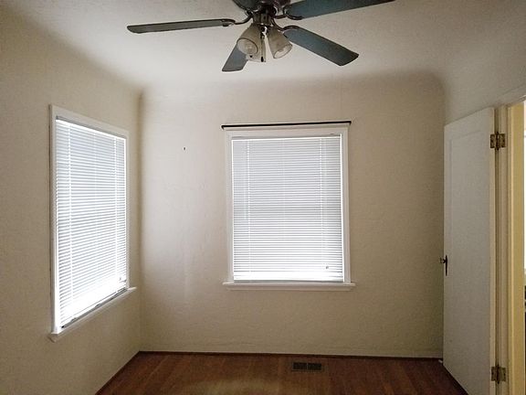 3rd image of 1020 E Michigan Ave