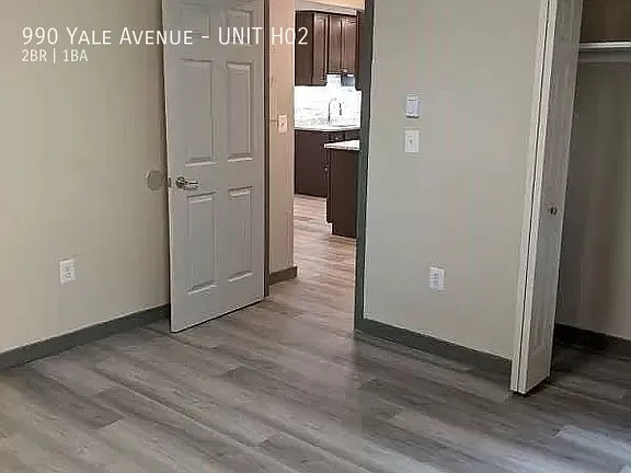 2 bed, 840 sqft, $1,950 — Photo 2