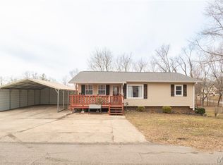 10867 Cabin Ln, Dexter, MO 63841