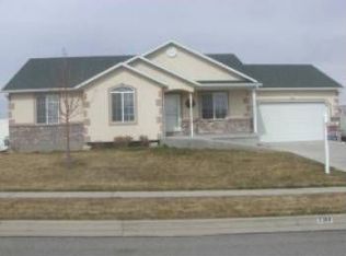 5396 W Rosemill Dr, Riverton, UT 84096