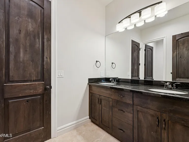 11407 E Bellflower Ct — Photo 23