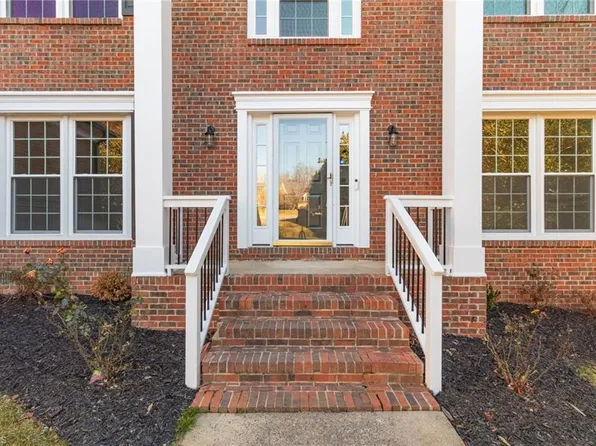 8 Killington Pl, Greensboro, NC 27407