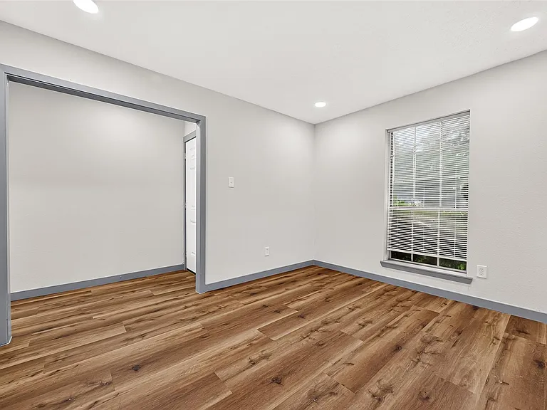 3102 Knotty Oaks Trl — Photo 6