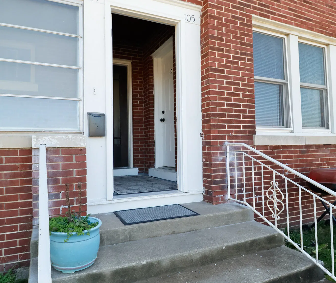2 bed, 1250 sqft, $2,500 — Photo 3