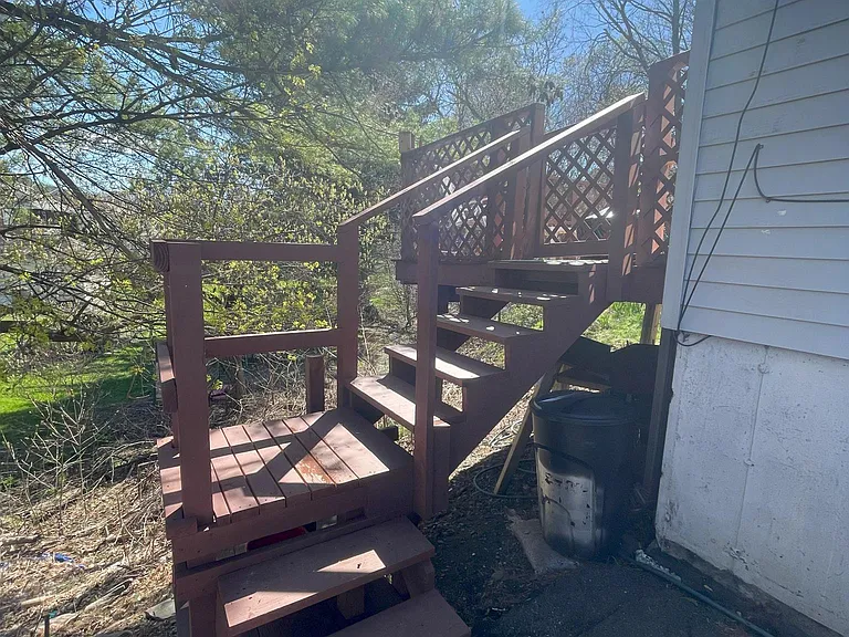 54 Colfax Ave — Photo 18