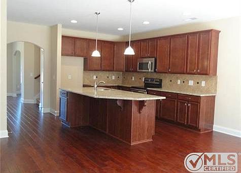 3rd image of 340 Irvine Ln Lot 292