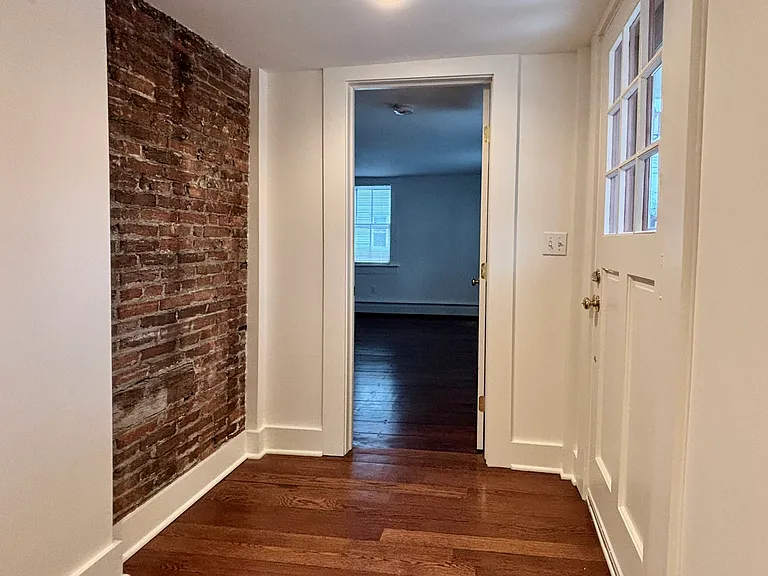 156 Bungalow Ave — Photo 3