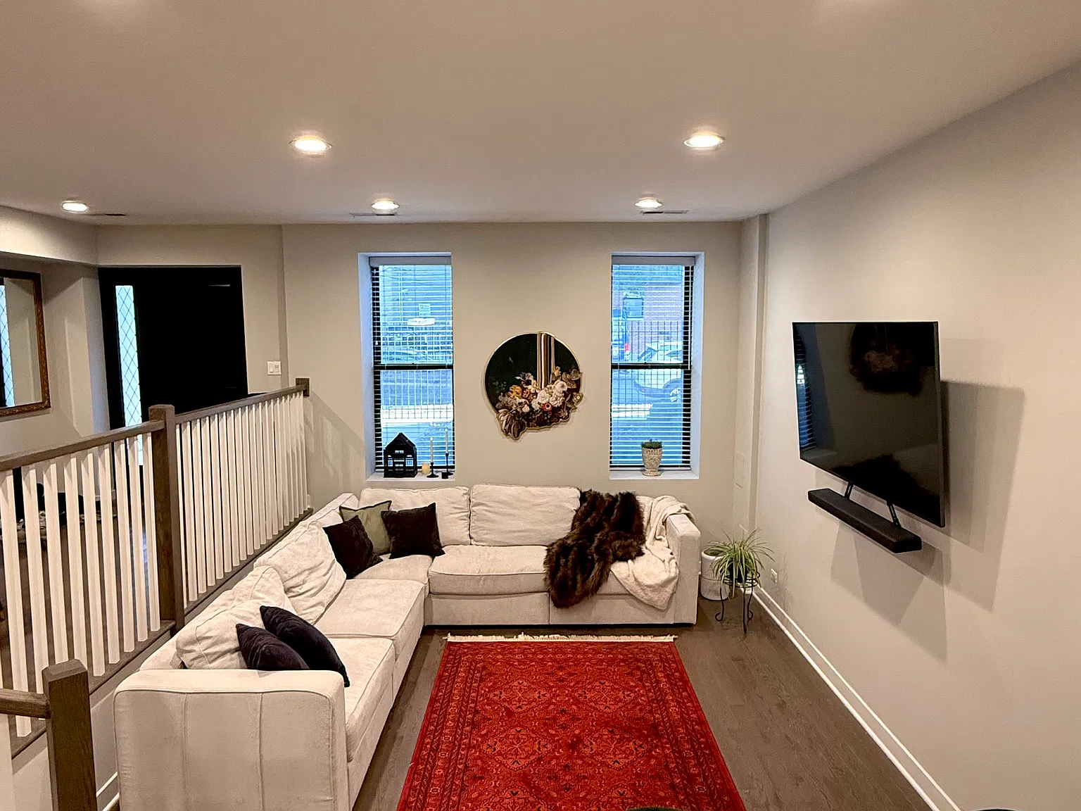 2 bed, 1020 sqft, $4,250 — Photo 2