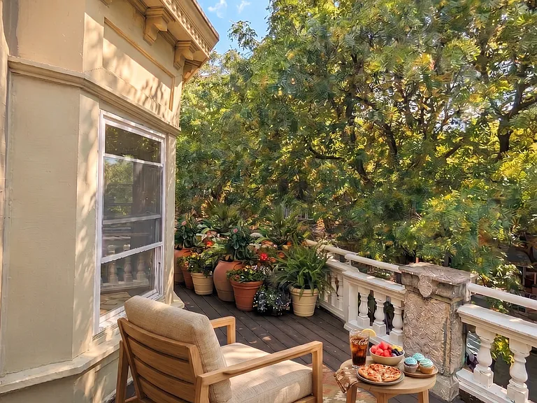 1036 W Walnut St #3F — Photo 12