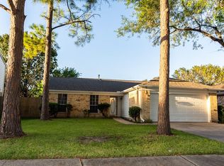 311 Wedgerock Dr, Webster, TX 77598