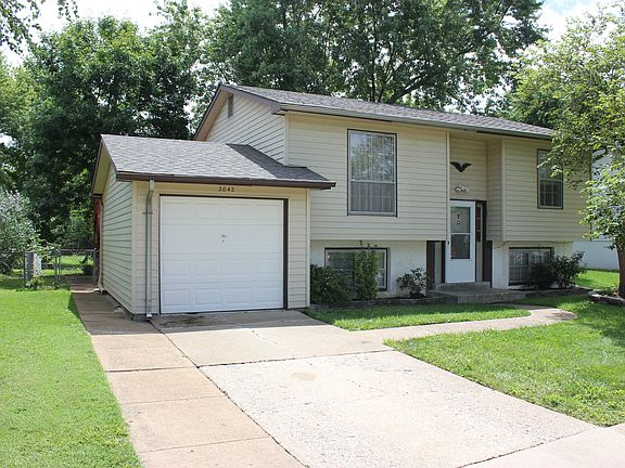 2nd image of 3042 Ventnor Pl