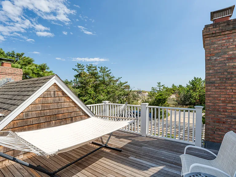 72 Marine Blvd — Photo 17