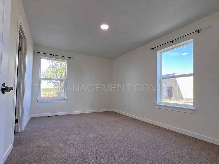 3536 N 2300 E — Photo 5