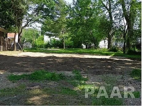 1105 E Nebraska Ave photo 1