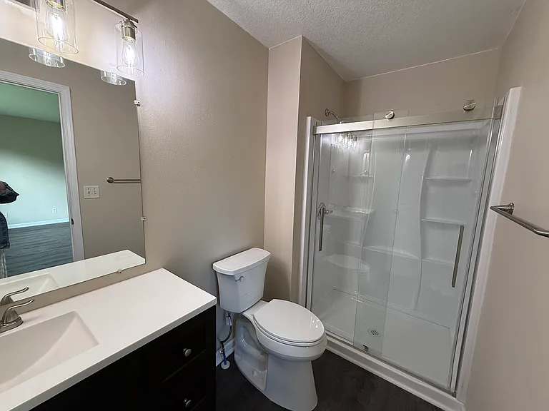 2801 E Diehl Ave — Photo 10