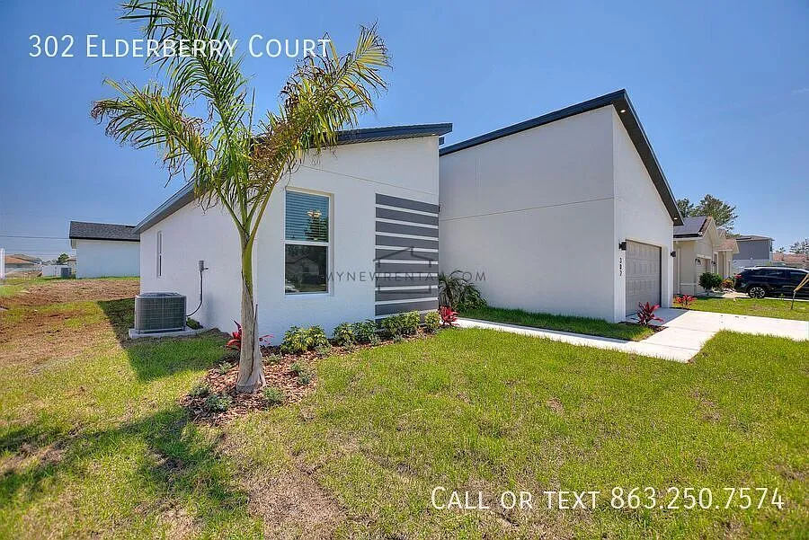 Modern, Energy-Efficient Home with All the Upgrades — Photo 4