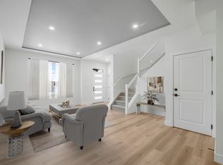 11919 123rd St NW #MF, Edmonton, AB T5L0G9