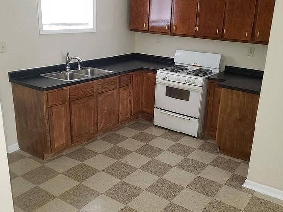 4th image of 4285 Louisiana St