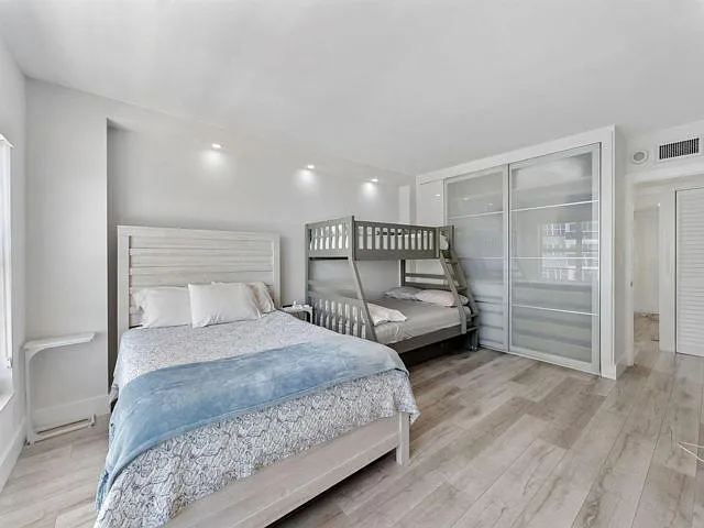 3750 Galt Ocean Dr #1002 — Photo 17