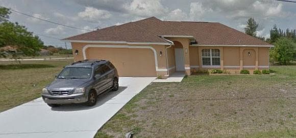 1st image of 606 NW 6th Ter