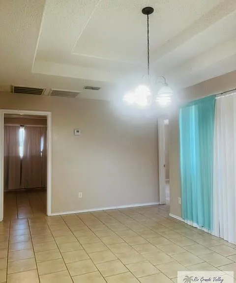 2820 Vienna St — Photo 5