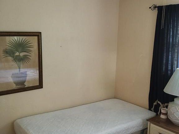 5th image of 1202 Riverbreeze Blvd