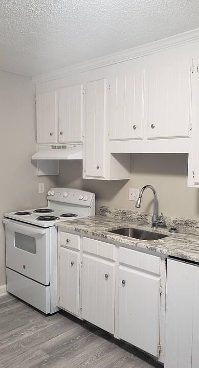 1st image of 604 Arrington Ave APT C