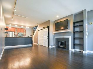 933 N Racine Ave UNIT A, Chicago, IL 60642