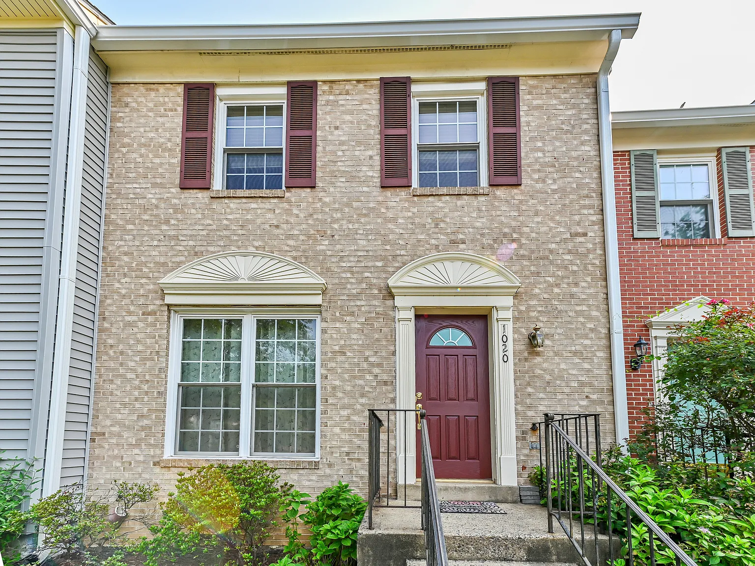 3 bed, 3.5 bath, 1400 sqft, $2,800 — Photo 1